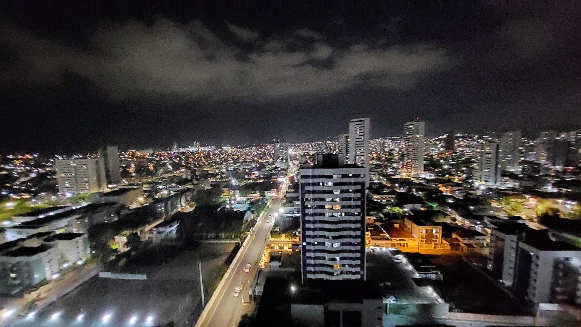 Апартаменты Ape Com Vista Espetacular No Edif. Mr. Roterdam Каруару Экстерьер фото
